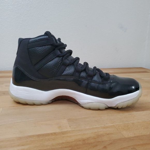 Nike Air Jordan Retro XI 11 OG 72-10 Mens Size 11 Black White Red 378037-002 Box
